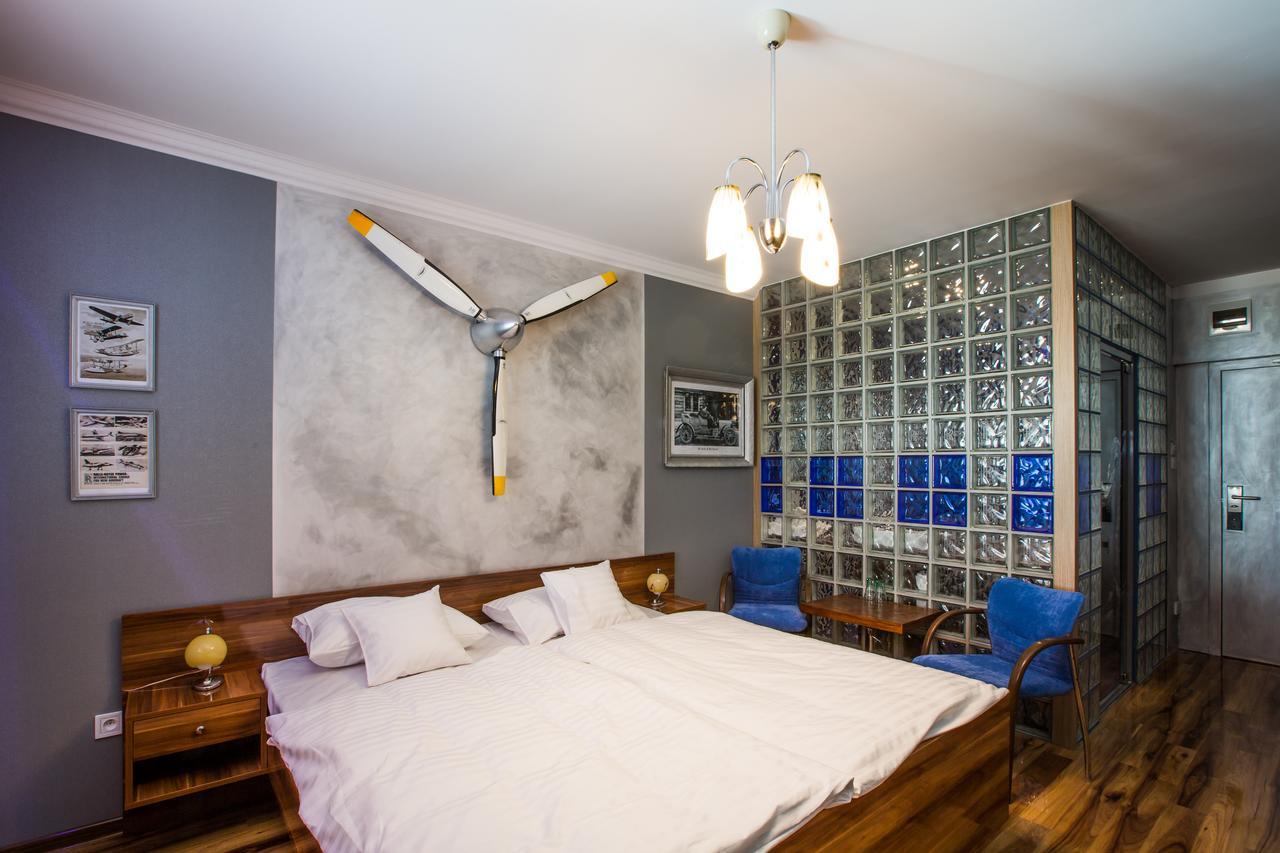 Hotel Retro Garage Ostrawa